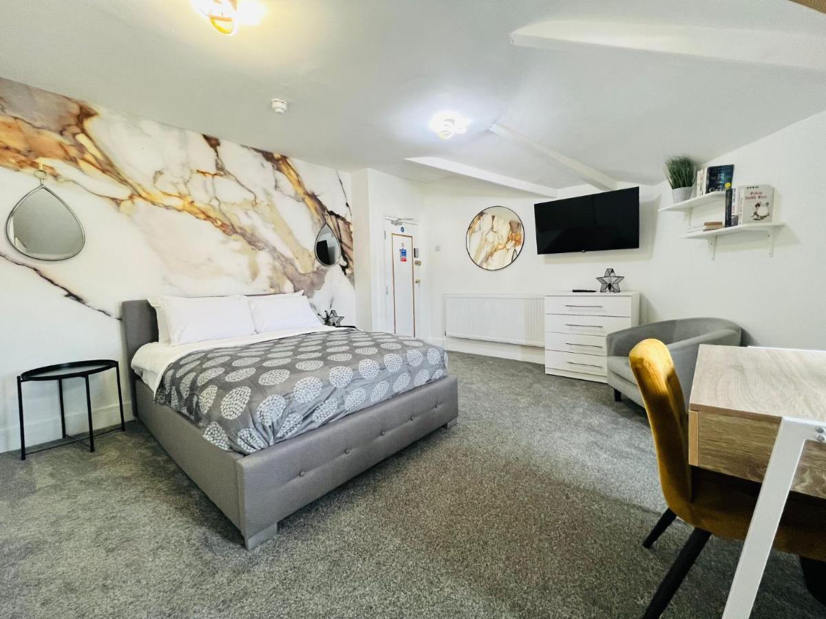 One Battison - Affordable Rooms, Suites & Studios In Stoke On Trent Exteriör bild