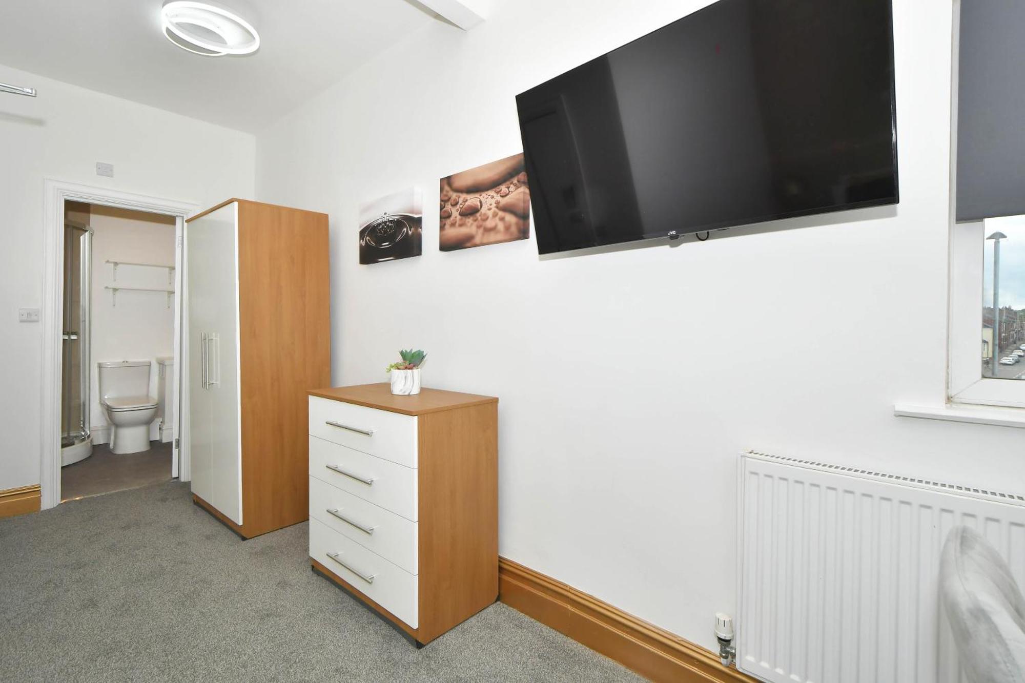 One Battison - Affordable Rooms, Suites & Studios In Stoke On Trent Exteriör bild