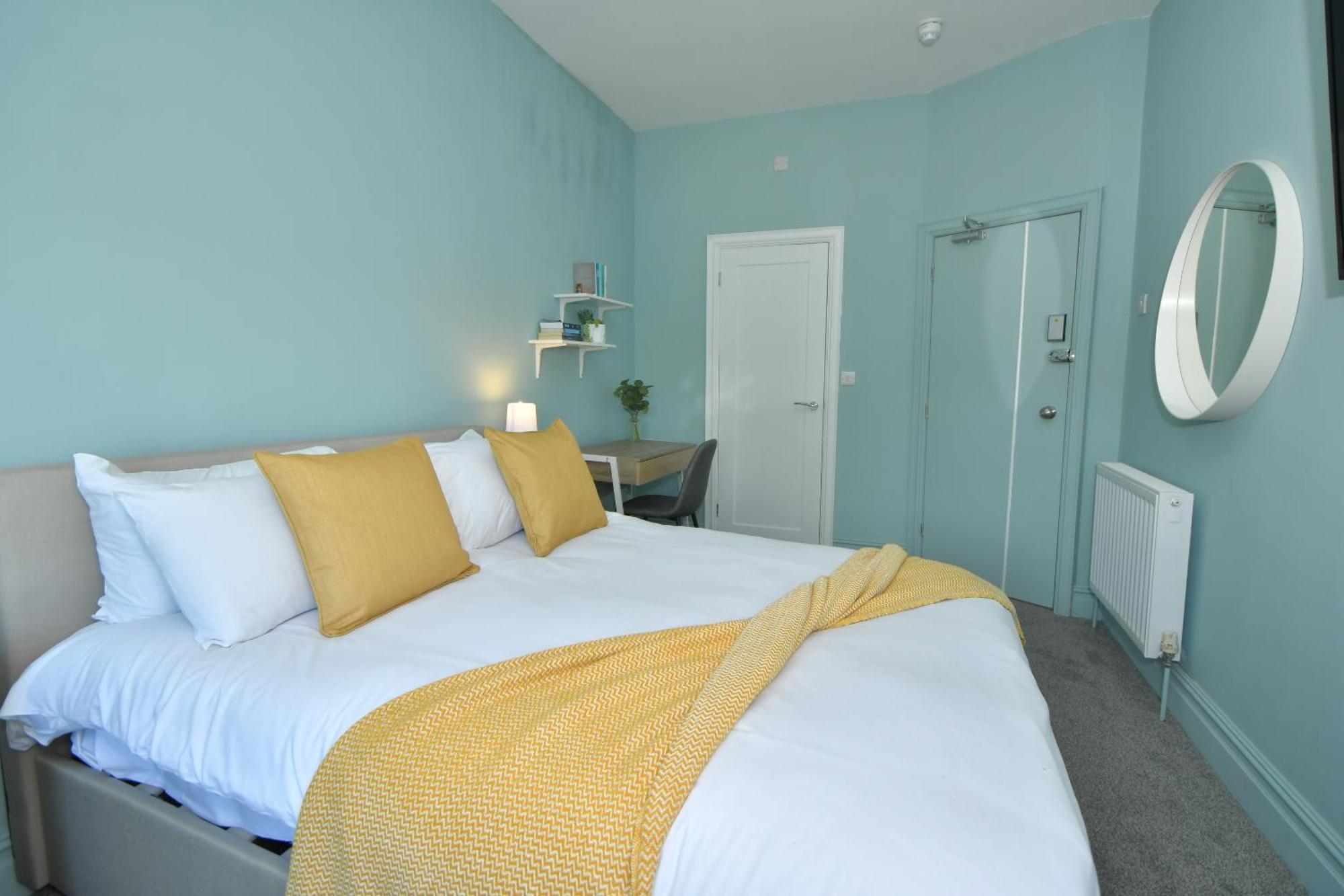 One Battison - Affordable Rooms, Suites & Studios In Stoke On Trent Exteriör bild