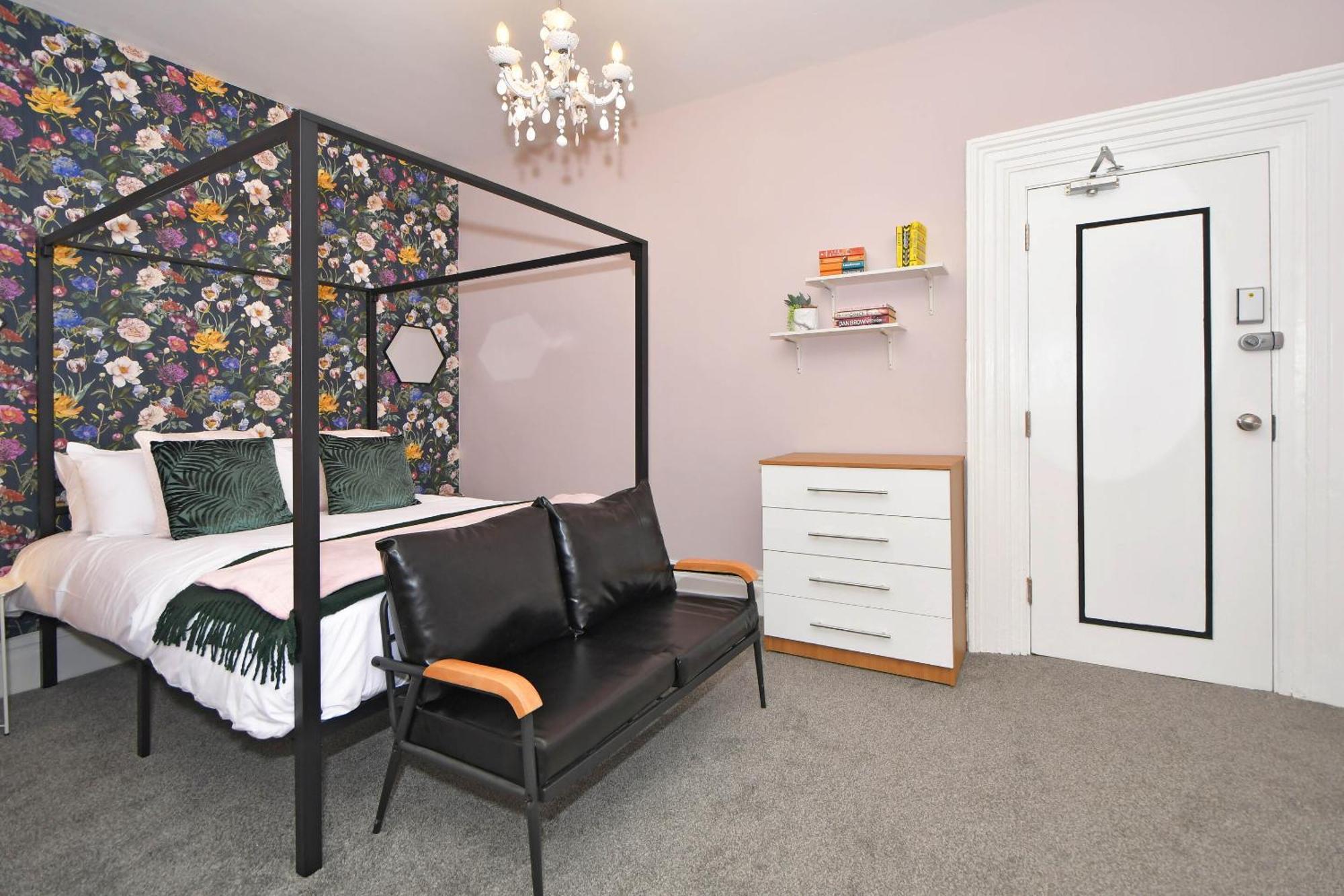 One Battison - Affordable Rooms, Suites & Studios In Stoke On Trent Exteriör bild
