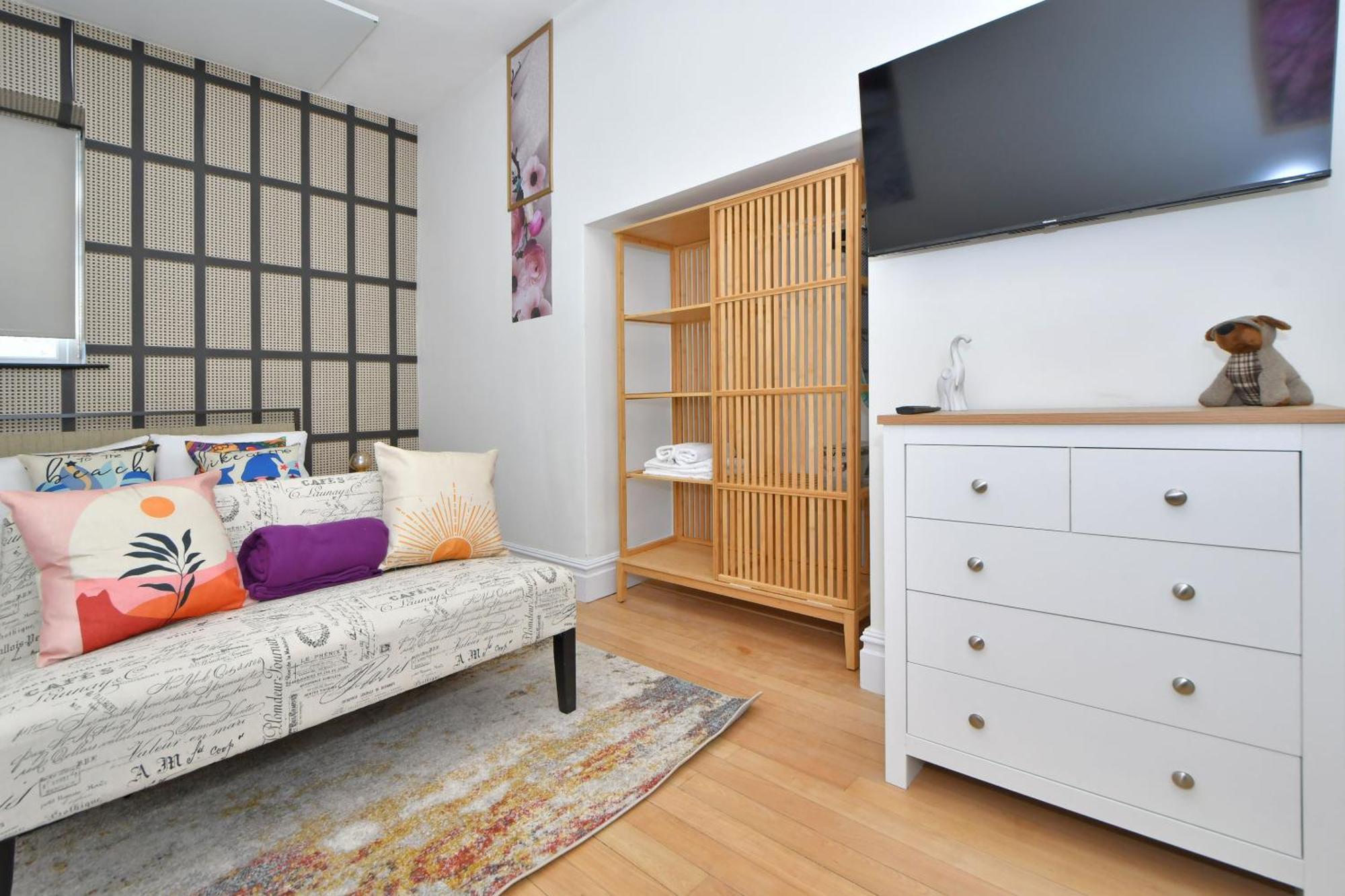 One Battison - Affordable Rooms, Suites & Studios In Stoke On Trent Exteriör bild
