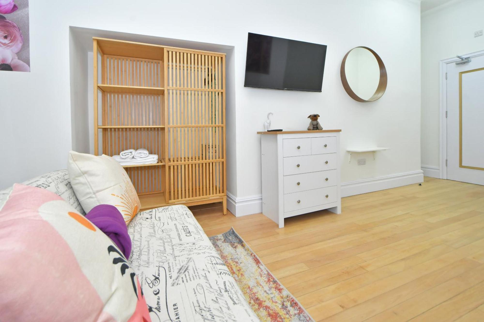 One Battison - Affordable Rooms, Suites & Studios In Stoke On Trent Exteriör bild